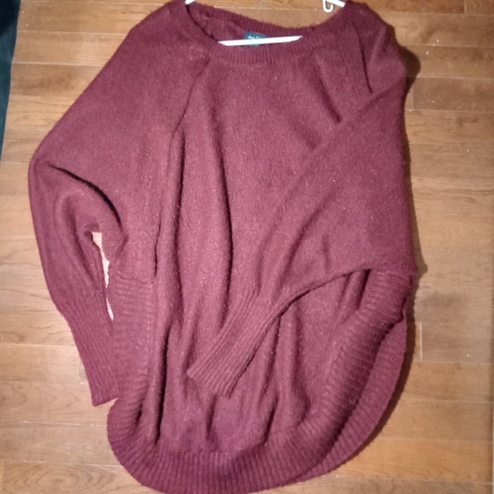 Women's rue21 sweater XL